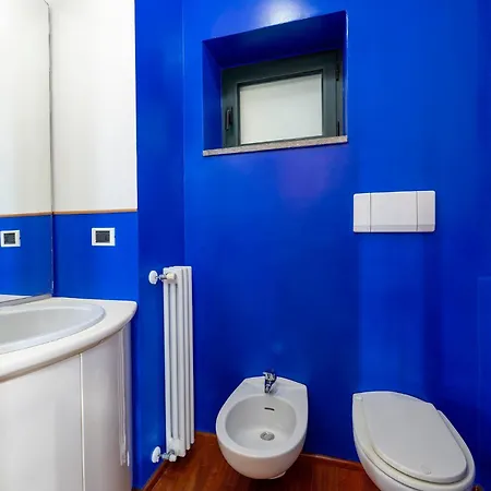 Amyra 6&2, Emma チッタ・サンタンジェロ